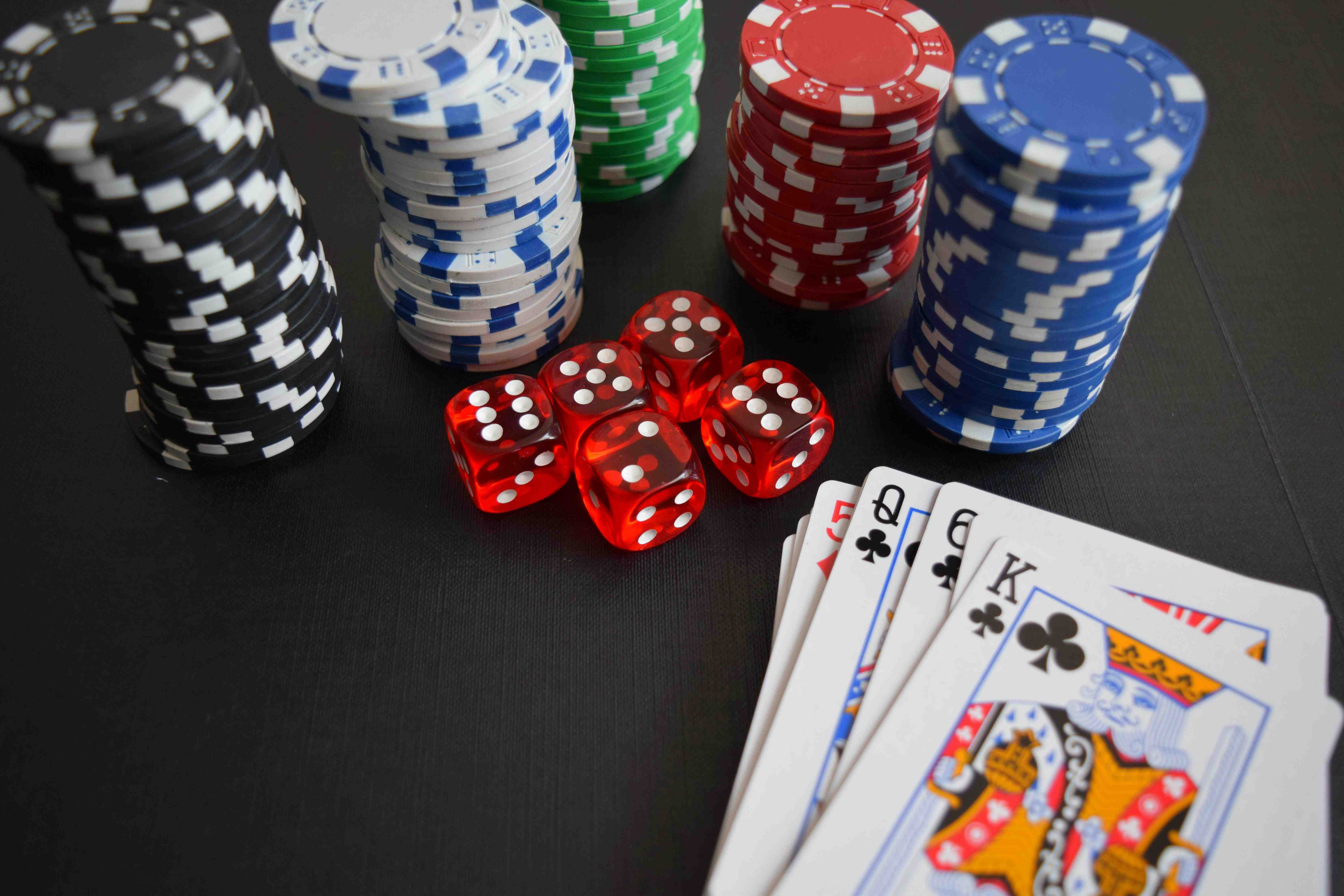 Tổng quan các hình thức cá cược trực tuyến tại vnd789 – thể thao, casino và slot