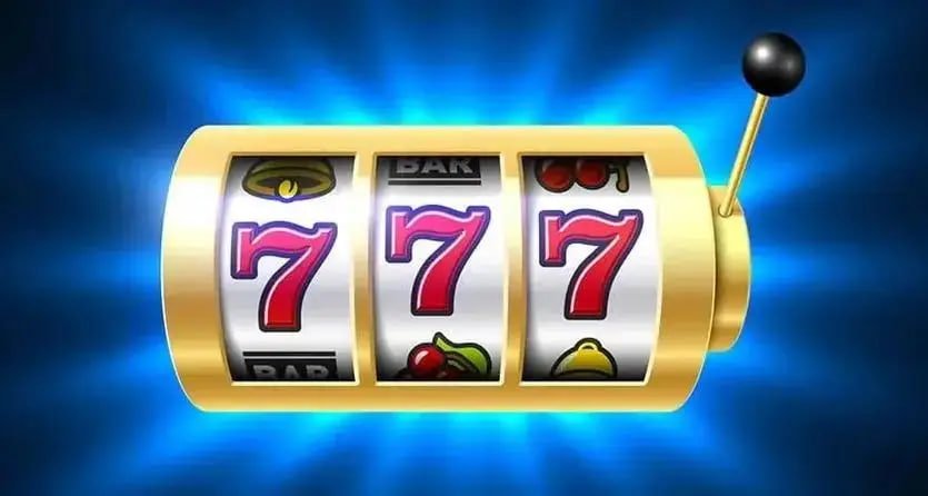 Người dùng Việt Nam đặt kèo bóng đá trực tuyến qua điện thoại tại vnd789